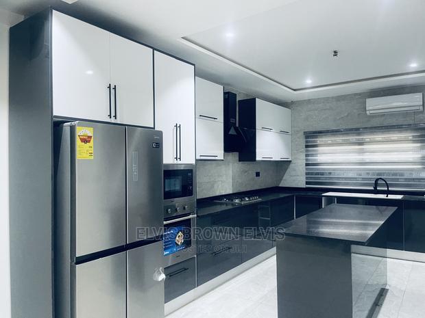 4bdrm Duplex in Living Large, East Legon for Sale · Photo 6