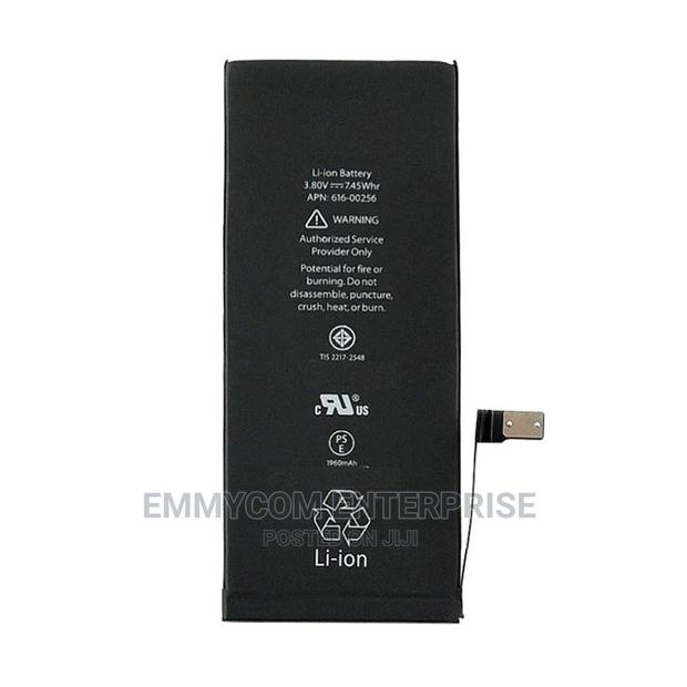 Original Apple iPhone 7 Battery With Instant Replacement · Photo 1