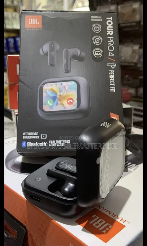 JBL Earbuds Tourpro4 · Photo 1