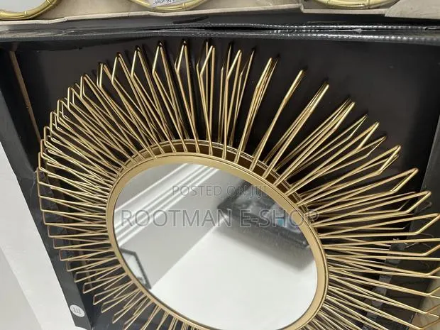 Round Wall Mirrors for Hallway and Living Room, Large Sunburst Mirror · Photo 1