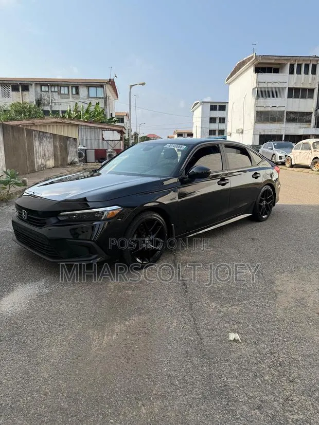 Honda Civic Sport 2022 Black · Photo 1