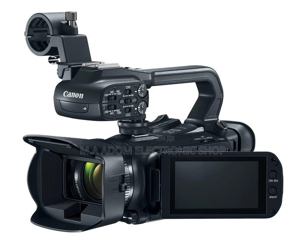 Canon Xa15 Professional Camcorder · Photo 1