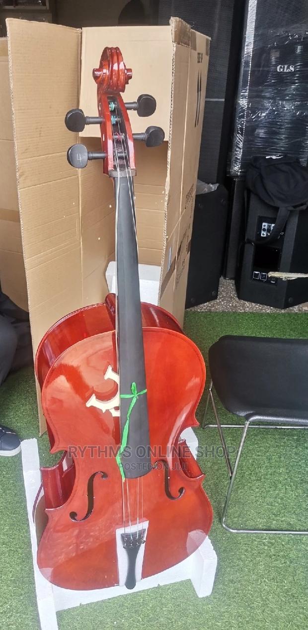 Cello and Bow With Case · Photo 1