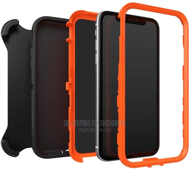 Apple iPhone 11 Otterbox Defender Series Cover · Photo 2