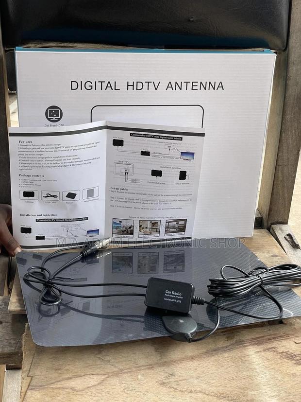 Indoor Digital Free to Air Tv Antenna With a 5v Booster · Photo 2