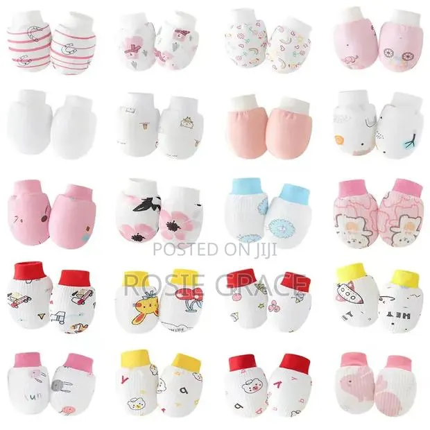 3 Pair Baby Mittens · Photo 1