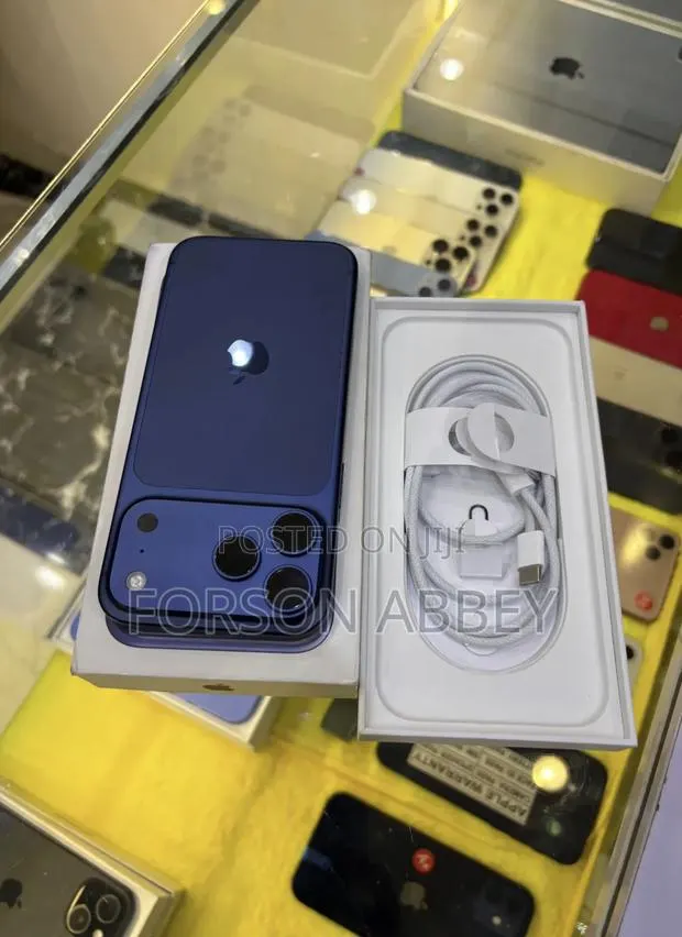 Apple iPhone 17 Pro Max 512 GB Blue · Photo 1