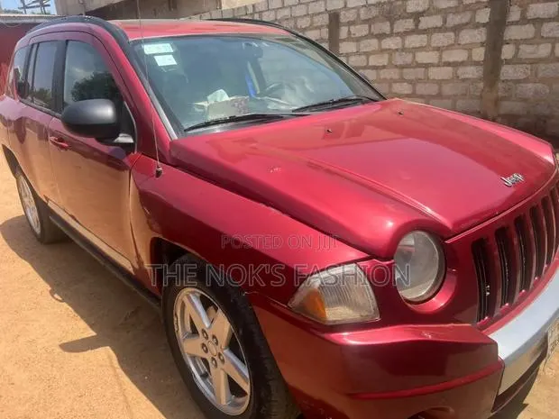 Jeep Compass 2010 · Photo 1