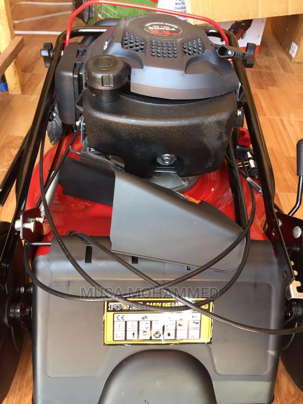 Honda Mower · Photo 2