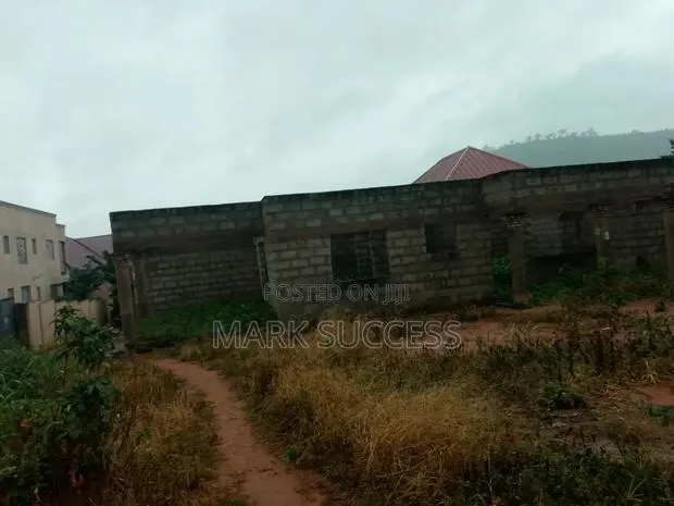 4bdrm House in Pokuase for sale · Photo 2