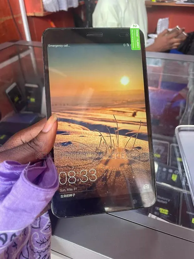Huawei MediaPad 32 GB Silver · Photo 1