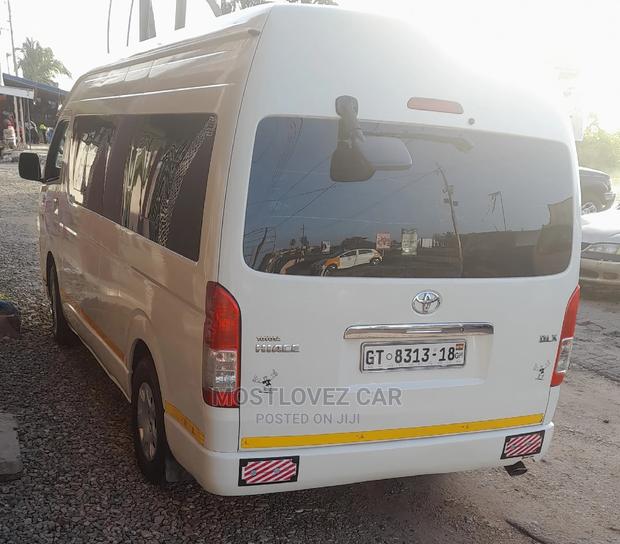 Buses and 4X4S Vehicles for Rent Tours Weddings Long Trips · Photo 3