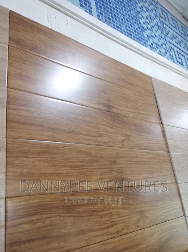 New Parquet Floor Tiles · Photo 1