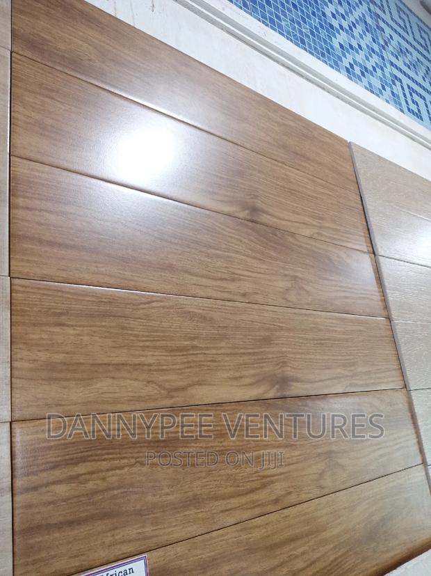 New Parquet Floor Tiles · Photo 3