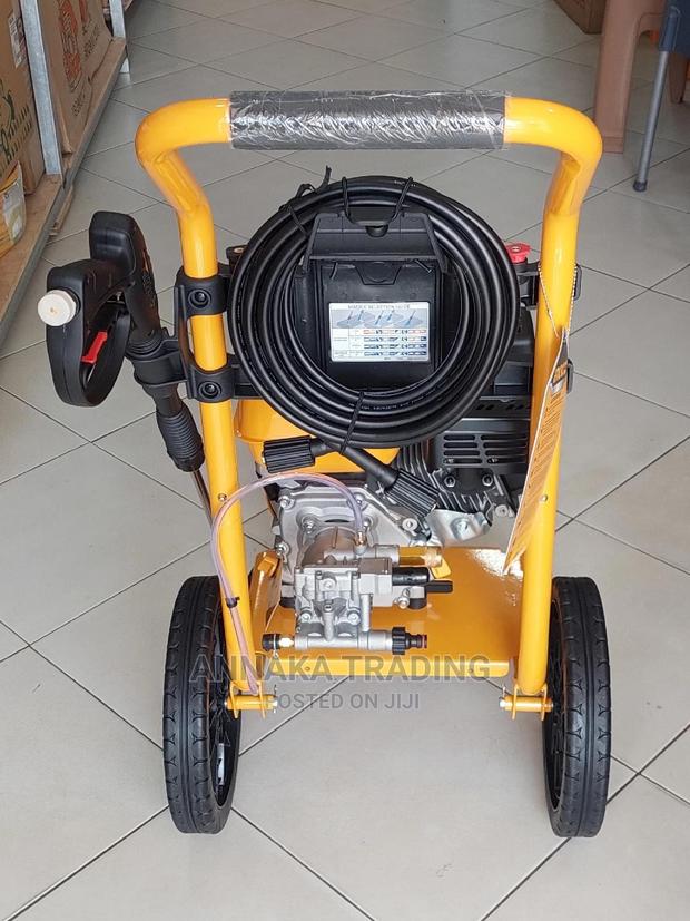 Petrol Pressure Washer · Photo 3