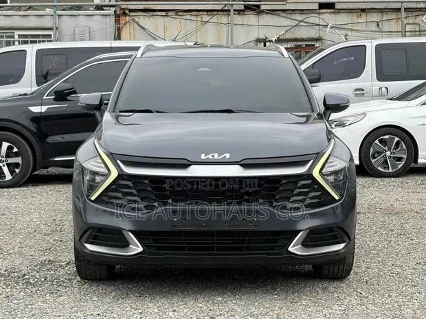 Kia Sportage 2022 Gray · Photo 1