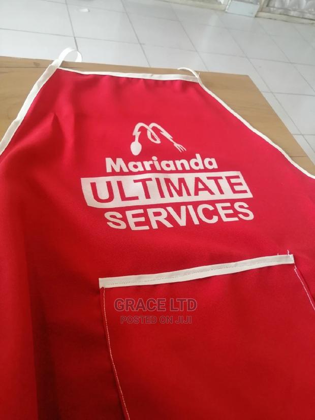 Apron With Printing · Photo 1