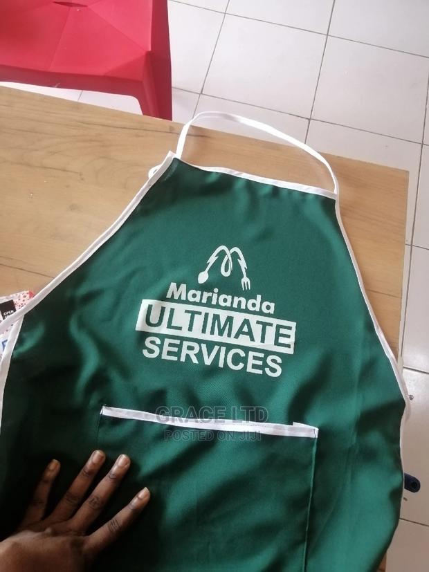 Apron With Printing · Photo 3