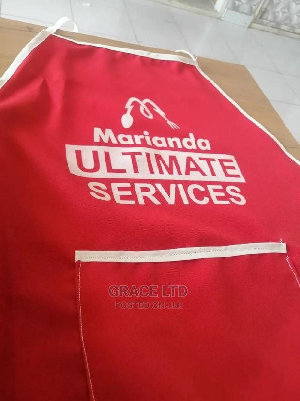 Apron With Printing · Photo 2