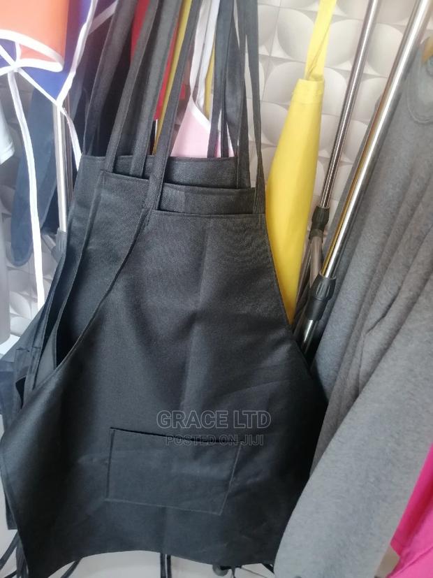 Black PVC Apron · Photo 2