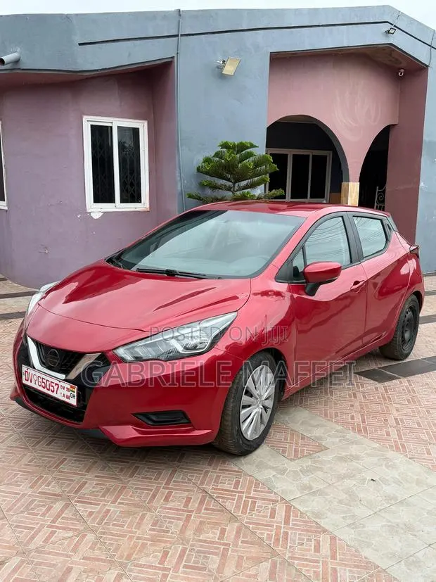Nissan Micra 2021 Red · Photo 1