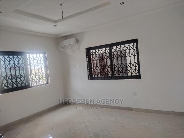 3bdrm Duplex in Oyarifa for rent · Photo 5