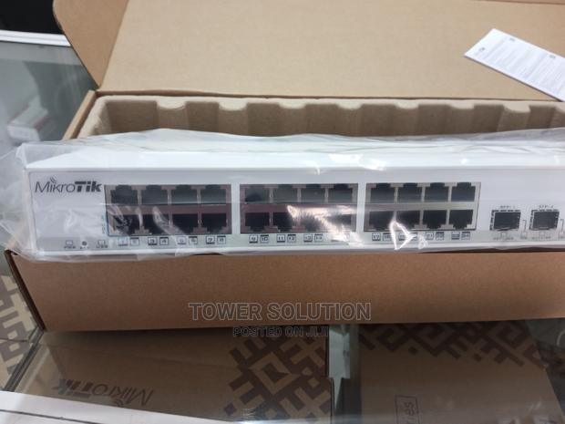 Mikrotik Cloud Switch CSS326-24G-2S+RM · Photo 4