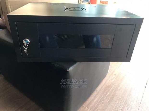 4u Cabinet Network Rack 530x400x210 · Photo 3