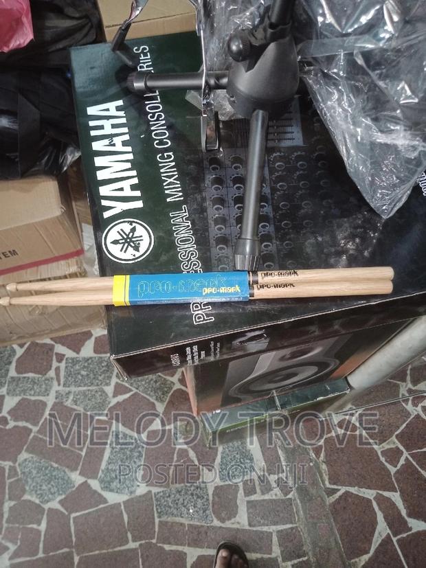 Promark Drum Sticks · Photo 1