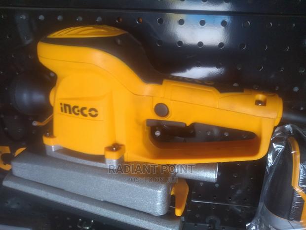 Ingco Professional Finishing Sander · Photo 1