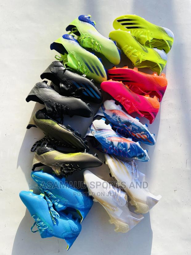 Original Adidas Cleat at Cool Price · Photo 1