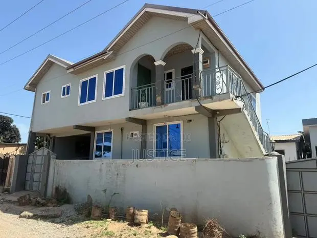 3bdrm Apartment in Westhills Mall Area for rent · Photo 1