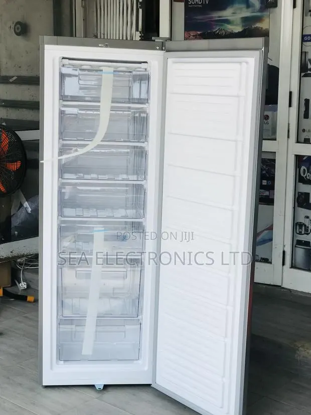 Nasco Upright Freezer · Photo 1