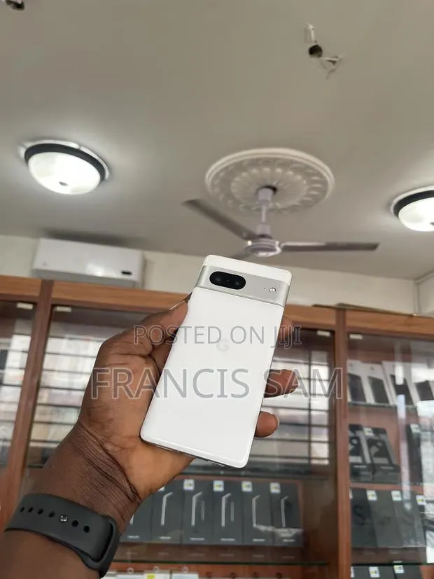 Google Pixel 7 128 GB White · Photo 1