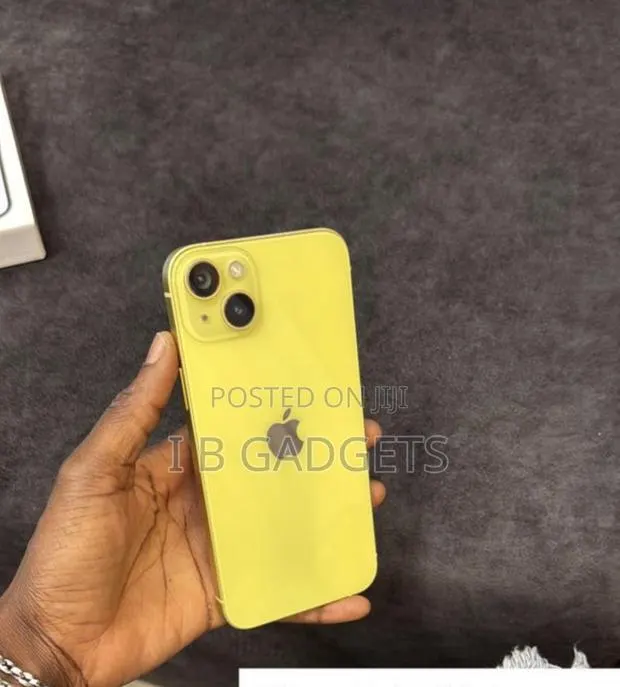 Apple iPhone 14 Plus 128 GB Yellow · Photo 1