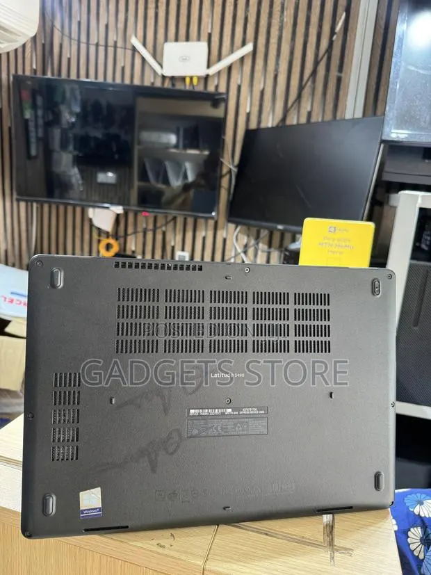 Laptop Dell Latitude 5490 8GB Intel Core i5 SSD 256GB · Photo 1