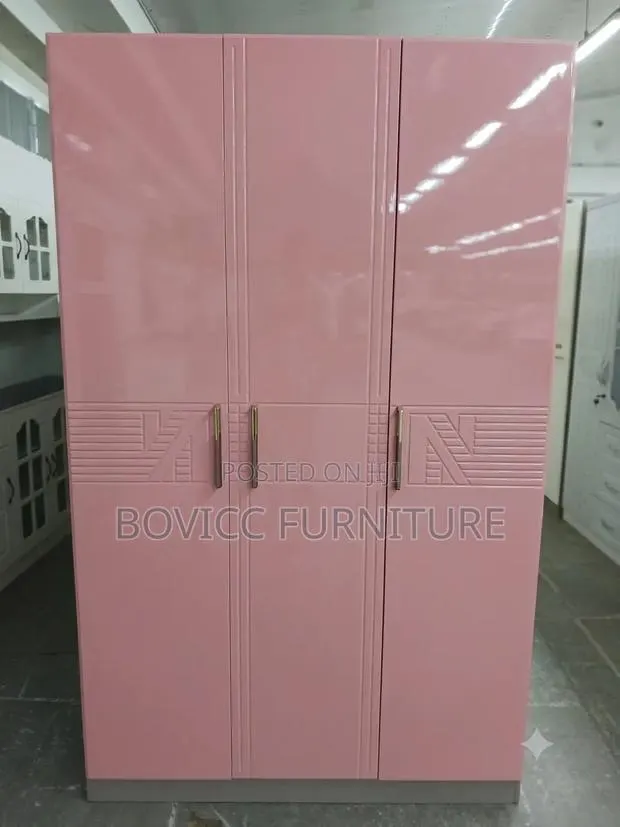 Quality Foreign Wardrobe · Photo 1