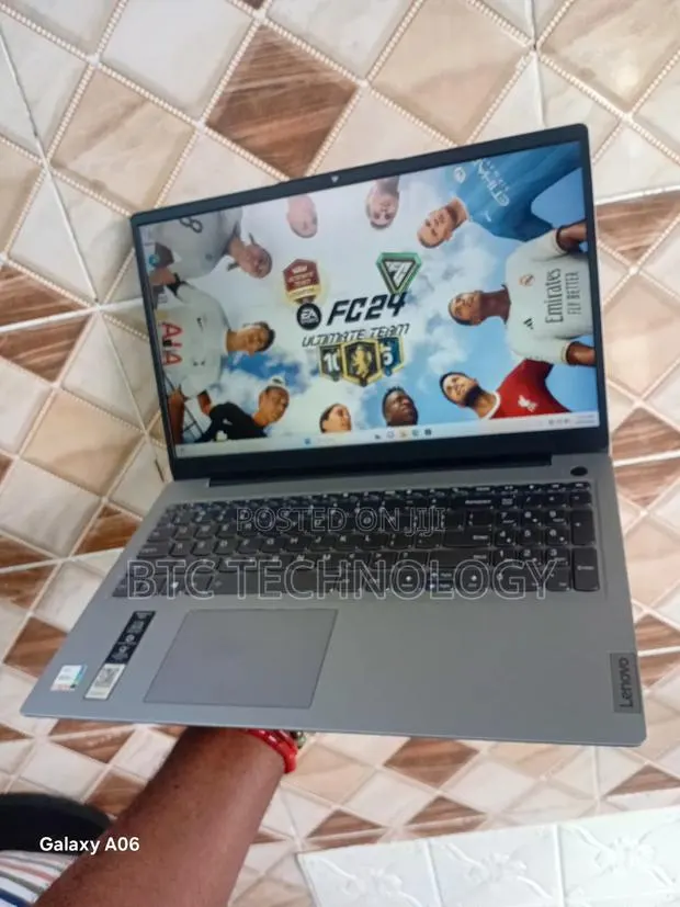 Laptop Lenovo Ideapad 3-14IIL05 12GB Intel Core i5 SSD 256GB · Photo 1