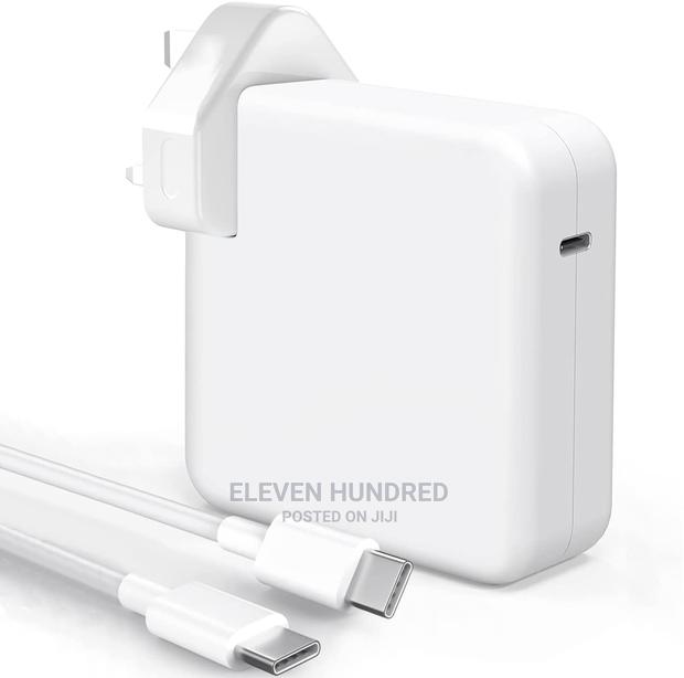 Macbook Pro Charger 96w Usb C Charger · Photo 1