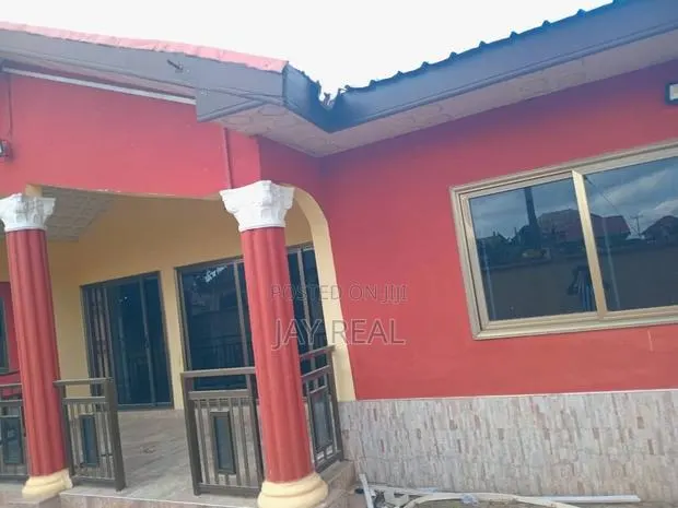 3bdrm Apartment in Jay Real Estate., Kasoa for rent · Photo 1