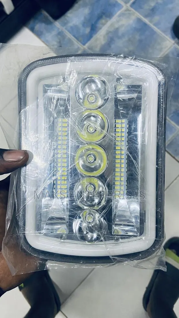Motorbike Headlight · Photo 1