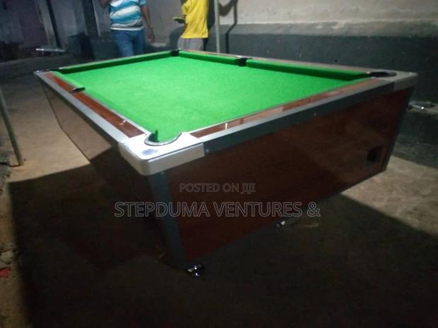 Token Coins Operating Snooker Machine With Set of Balls · Photo 4
