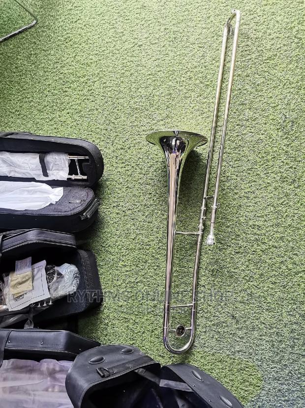 Trombone (Silver) · Photo 1