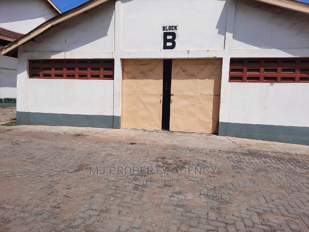 200sqm Warehouse at Tema Community 9 · Photo 2