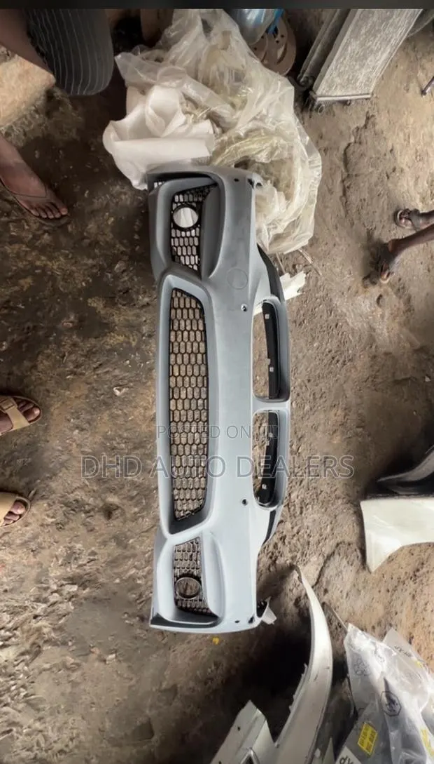 Front Bumper · Photo 1