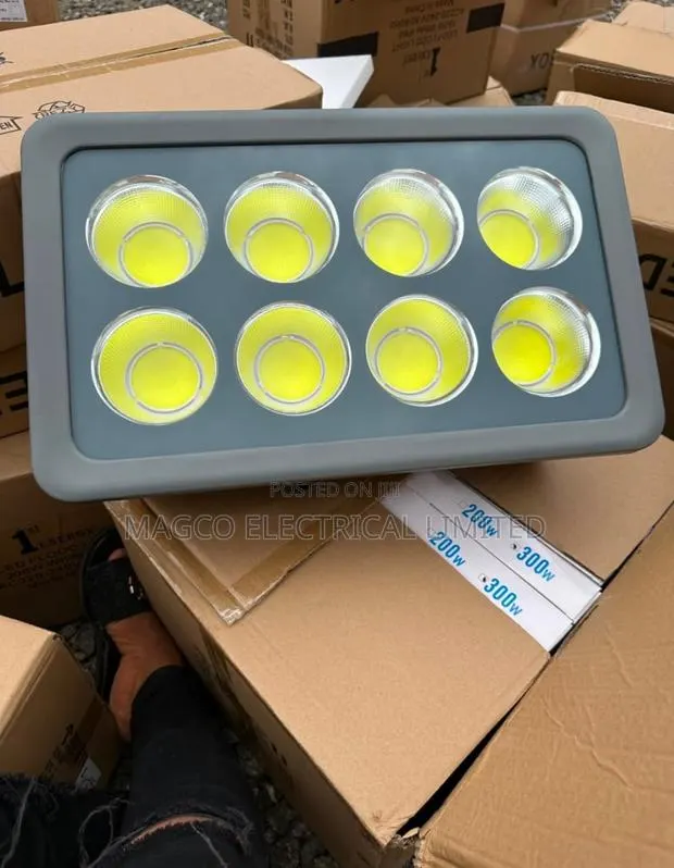 Flood Light · Photo 1