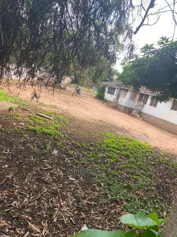5 Plots With Old Buildings North Ridge · Photo 1