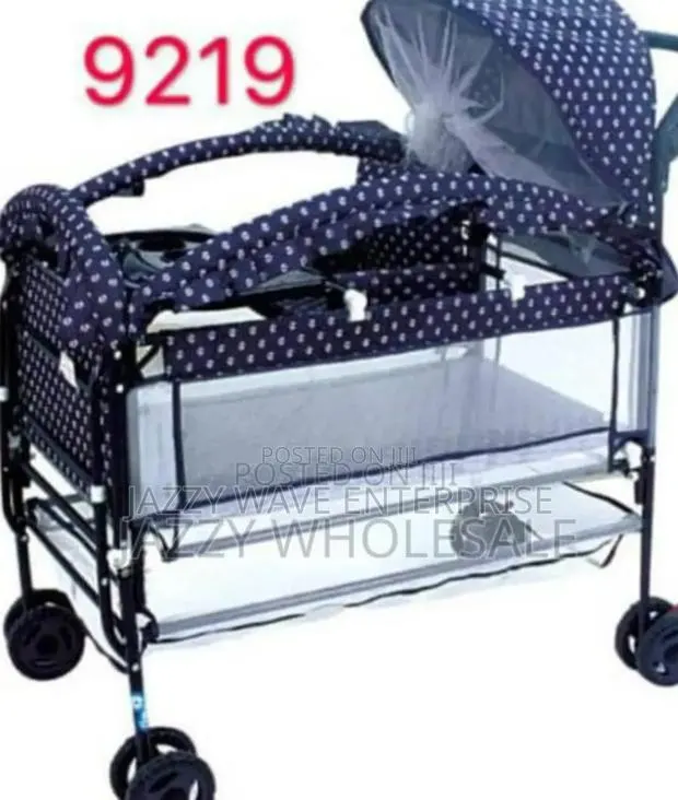 Baby's Cot · Photo 1