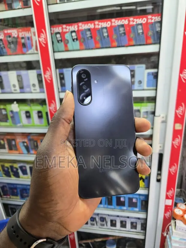 Samsung Galaxy A17 128 GB Black · Photo 1