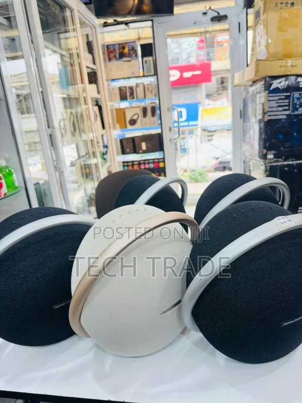 Onyx Studio 8 Preowned · Photo 1